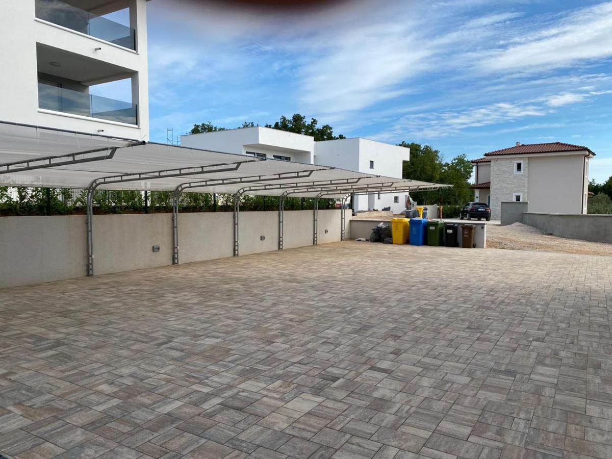 מאלינסקה Apartmani Grgic On The Adress Branka Fucica 96 מראה חיצוני תמונה